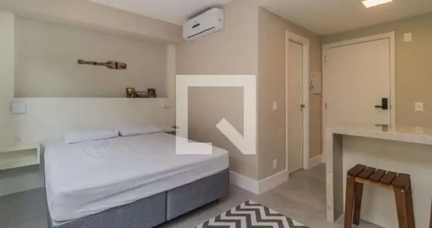 Kitnet / Stúdio para Aluguel - Cidade Baixa, 1 Quarto, 33 m² - Porto Alegre