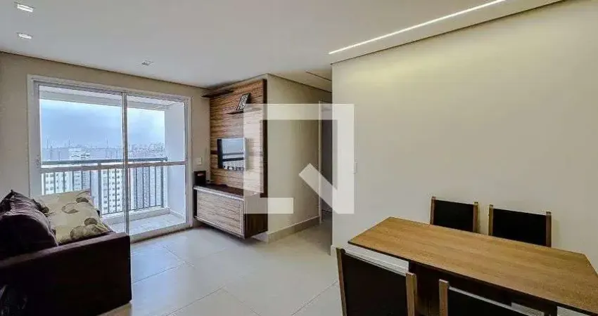 Apartamento com 3 quartos para alugar na Rua Piratininga, Brás, São Paulo