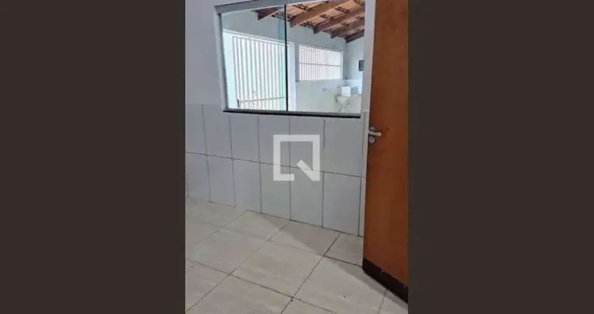 Casa para Aluguel - Moinho dos Ventos, 2 Quartos, 300 m² - Goiânia