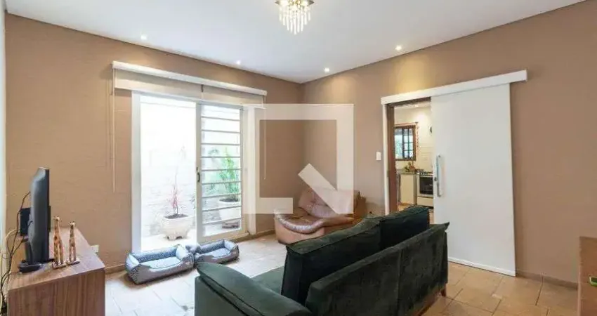 Casa com 3 quartos para alugar na Rua Coronel Américo Fontenelle, Vila Ré, São Paulo