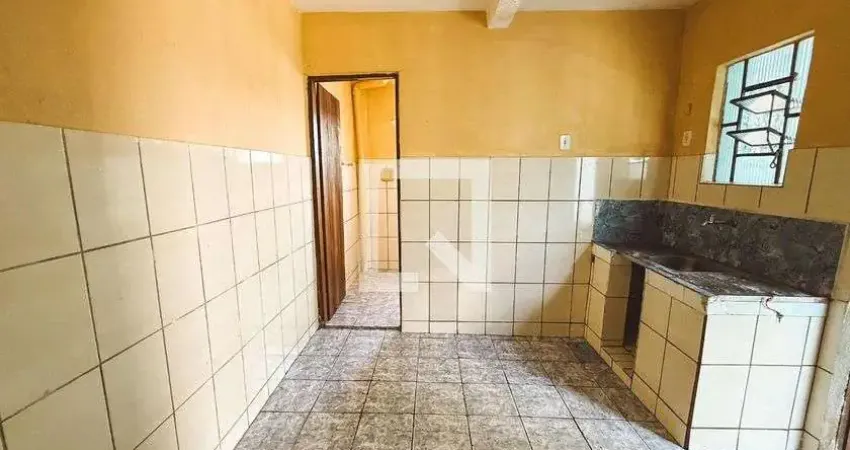 Casa com 1 quarto para alugar na Rua Paulo Carabet, Vila Roque, São Paulo