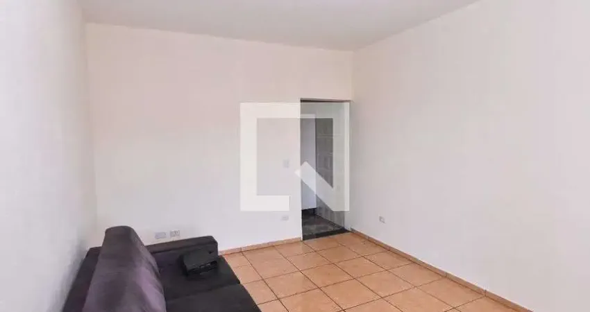 Casa para Aluguel - Parque Colonial, 2 Quartos, 98 m² - São Paulo