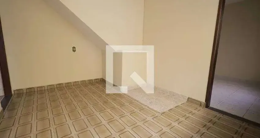 Casa para Aluguel - Jardim Santo Alberto, 1 Quarto, 43 m² - Santo André
