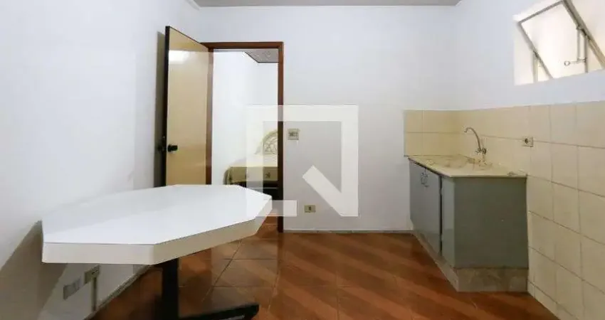 Casa com 1 quarto para alugar na Avenida Presidente Altino, Jaguaré, São Paulo