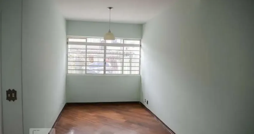 Casa com 3 quartos para alugar na Rua Álvaro de Abreu, Água Fria, São Paulo