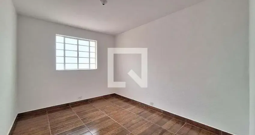 Casa com 3 quartos para alugar na Rua Sacadura Cabral, Lapa, São Paulo
