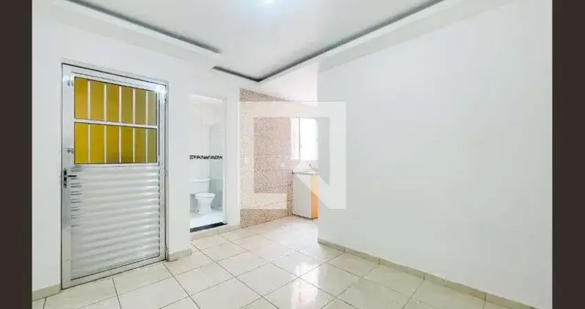 Casa com 1 quarto para alugar na Rua Samaria, Santa Maria, Osasco