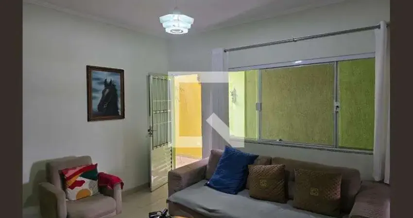 Casa para Aluguel - Jardim Cocaia, 3 Quartos, 400 m² - Guarulhos