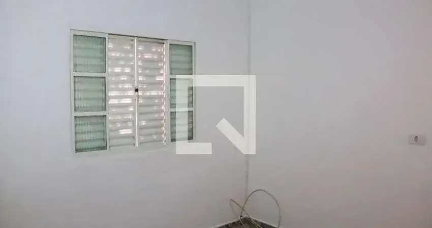 Casa para Aluguel - Jardim D'Abril, 1 Quarto, 30 m² - Osasco