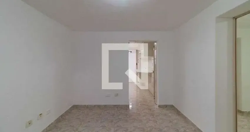 Casa com 2 quartos para alugar na Rua Ibiquara, Vila Romana, São Paulo