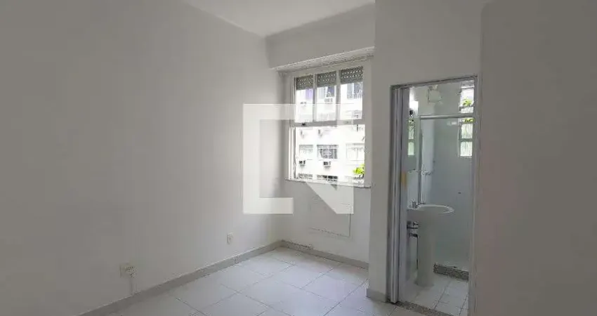 Kitnet / Stúdio para Aluguel - Copacabana, 1 Quarto, 30 m² - Rio de Janeiro