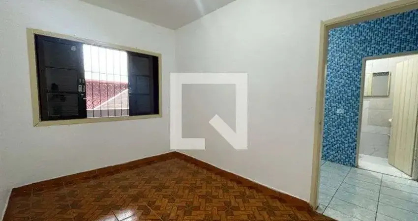 Casa para Aluguel - Jardim Casa Branca, 1 Quarto, 48 m² - Embu das Artes