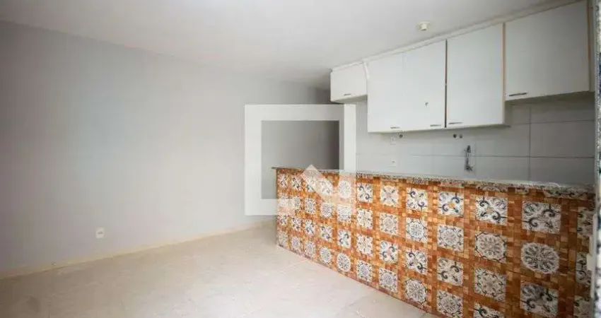 Casa com 1 quarto para alugar na Rua Porto Vitória, Curicica, Rio de Janeiro