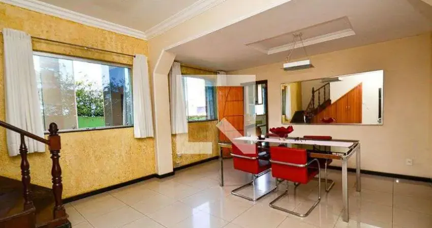 Casa para Aluguel - Santa Tereza, 5 Quartos, 360 m² - Belo Horizonte