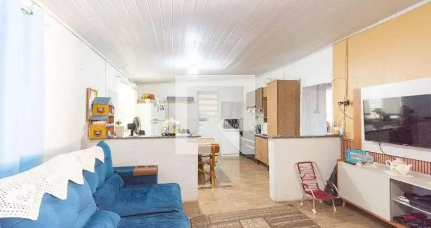 Casa com 2 quartos para alugar na Rua Setenta E Nove, Igara, Canoas