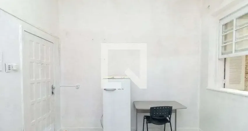 Apartamento para Aluguel - Floresta, 1 Quarto, 32 m² - Porto Alegre