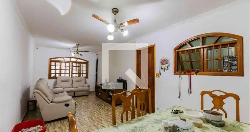 Casa para Aluguel - Jardim Éster Yolanda, 3 Quartos, 140 m² - São Paulo