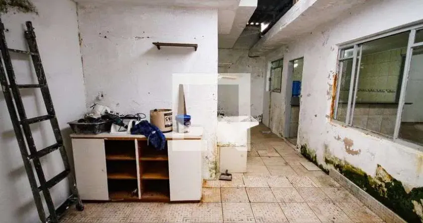 Casa com 2 quartos para alugar na Rua Monte Serrat, Tatuapé, São Paulo