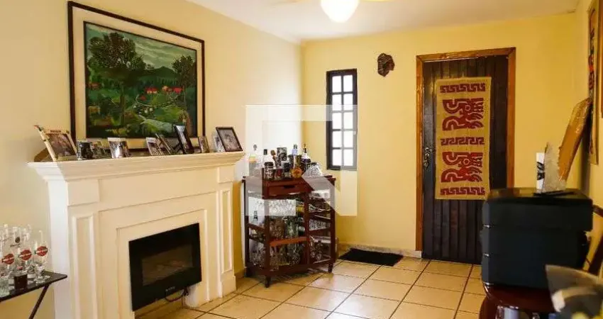 Casa com 4 quartos para alugar na Rua Ester, Jardim, Santo André