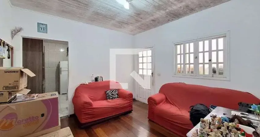 Casa com 2 quartos para alugar na Rua Catão, Vila Romana, São Paulo