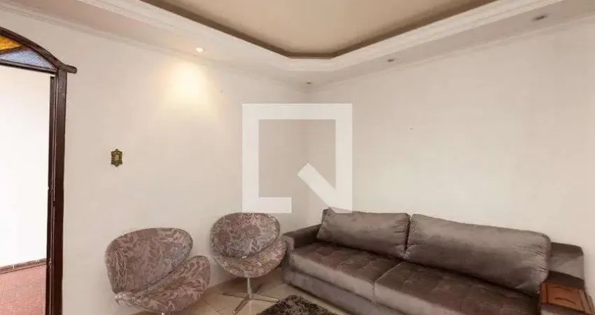 Casa para Aluguel - Inconfidentes, 3 Quartos, 550 m² - Contagem