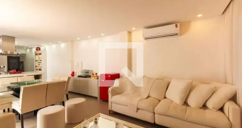 Casa com 3 quartos para alugar na Rua Cidade de São Simão, Belém, São Paulo