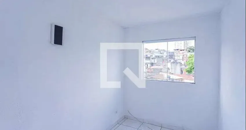 Casa para Aluguel - Jardim Maristela, 2 Quartos, 35 m² - São Paulo