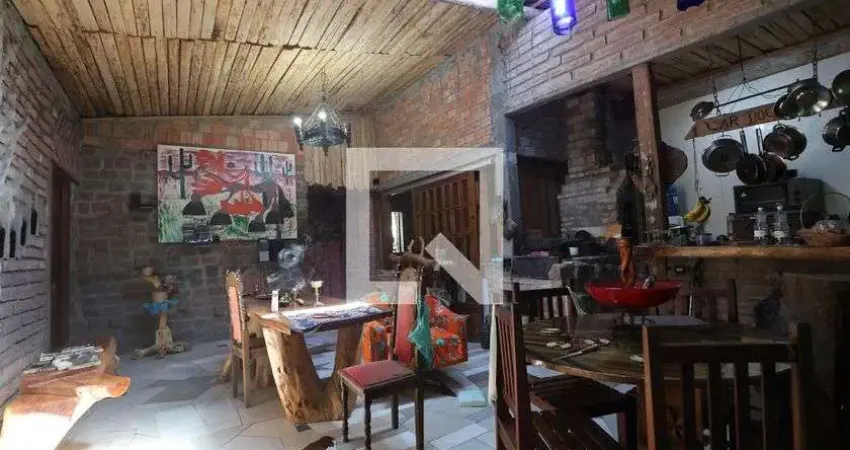 Casa com 2 quartos para alugar na Rua Piauí, Niterói, Canoas