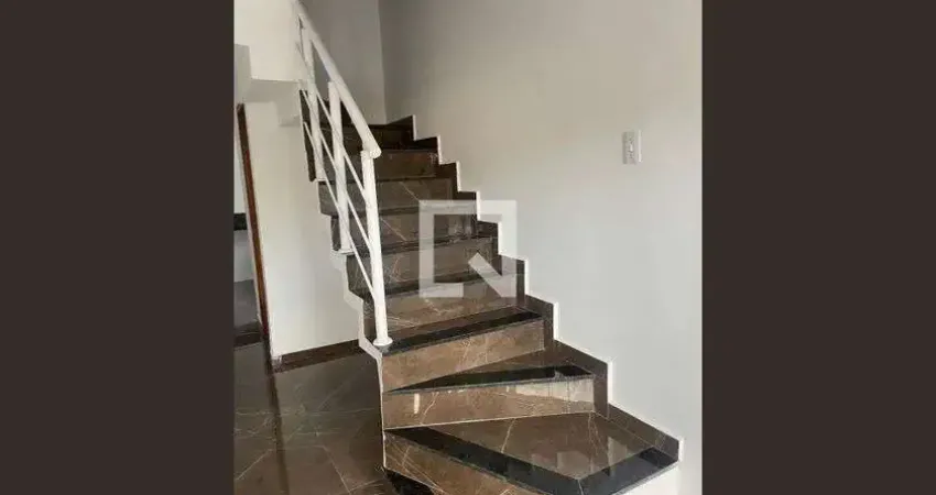 Casa para Aluguel - Vila Luzita, 2 Quartos, 80 m² - Santo André