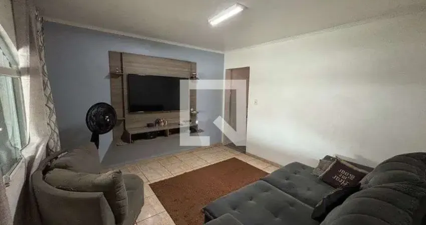 Casa para Aluguel - Parque Bandeirante, 2 Quartos, 100 m² - Santo André