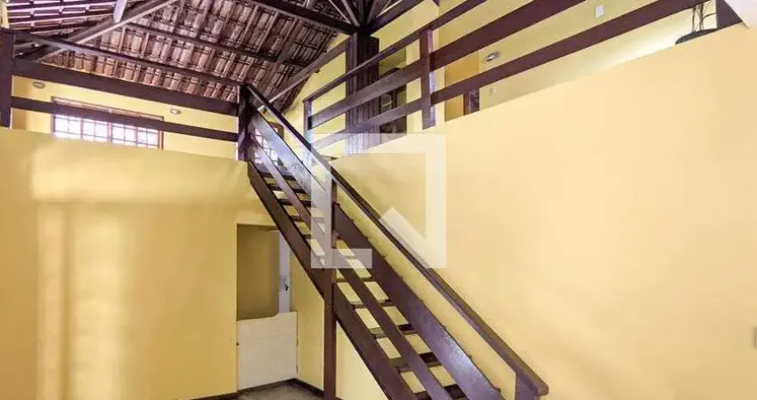 Casa para Aluguel - Santa Tereza, 5 Quartos, 181 m² - Belo Horizonte
