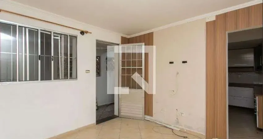 Casa com 2 quartos para alugar na Rua Liderança, Itaquera, São Paulo