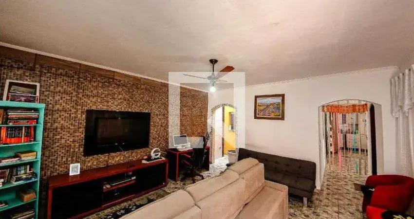 Casa com 2 quartos para alugar na Rua Mário Magalhães, Sapopemba, São Paulo