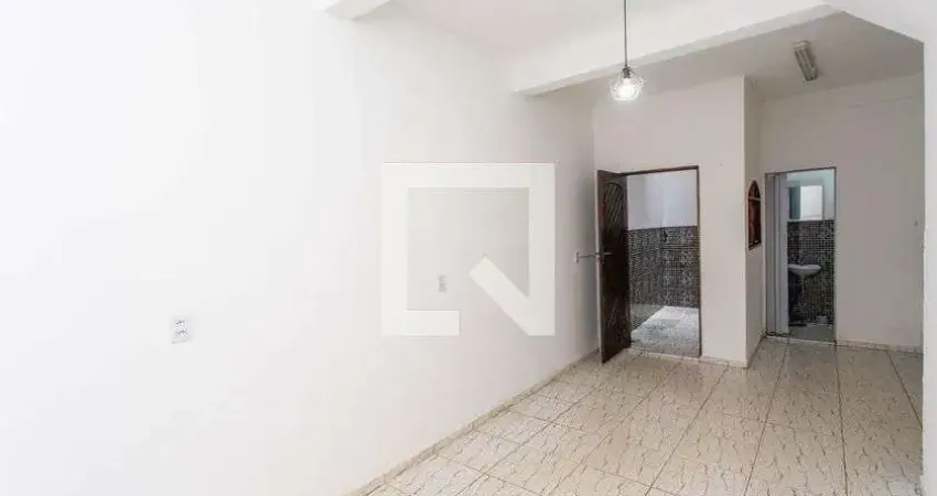 Casa com 2 quartos para alugar na Rua Porfírio Martins, Serraria, Diadema