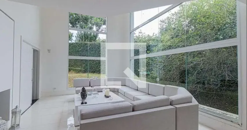 Casa para Aluguel - Barreirinha, 3 Quartos, 643 m² - Curitiba