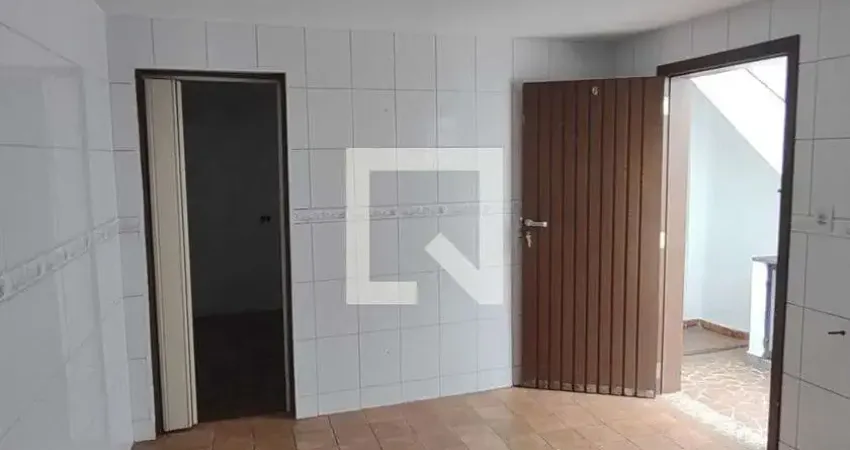 Casa para Aluguel - Nova Gerti, 1 Quarto, 36 m² - São Caetano do Sul