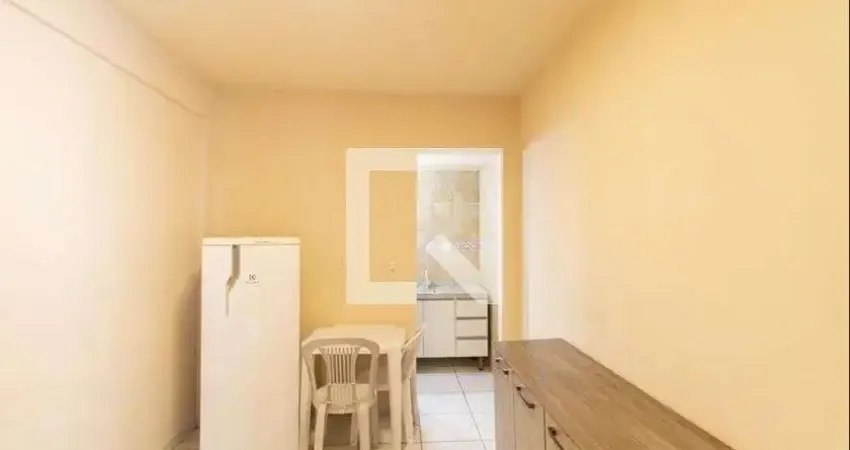 Apartamento para Aluguel - Fazendinha, 1 Quarto, 27 m² - Curitiba