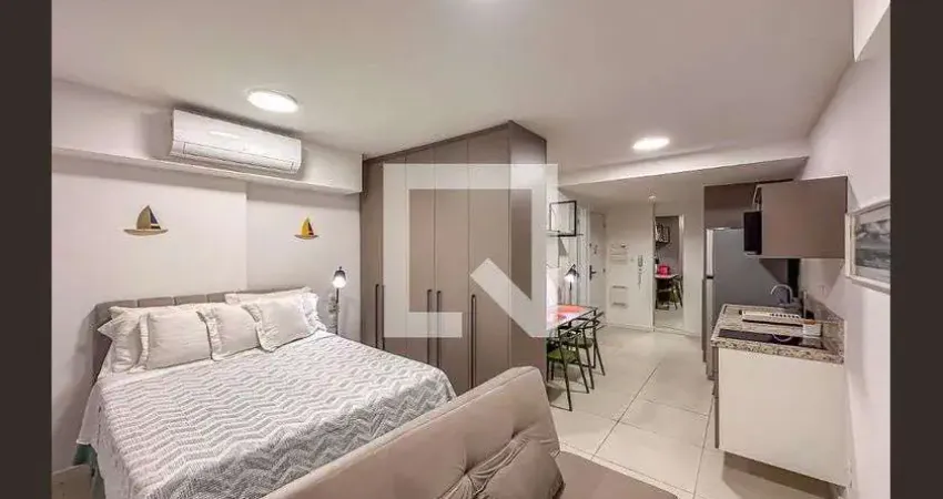 Kitnet / Stúdio para Aluguel - Centro, 1 Quarto, 33 m² - Rio de Janeiro