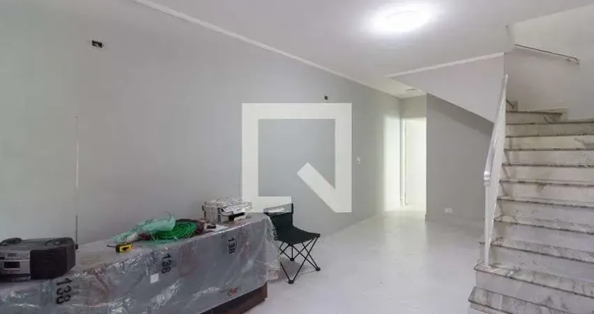 Casa com 3 quartos para alugar na Rua João de Lery, Jabaquara, São Paulo