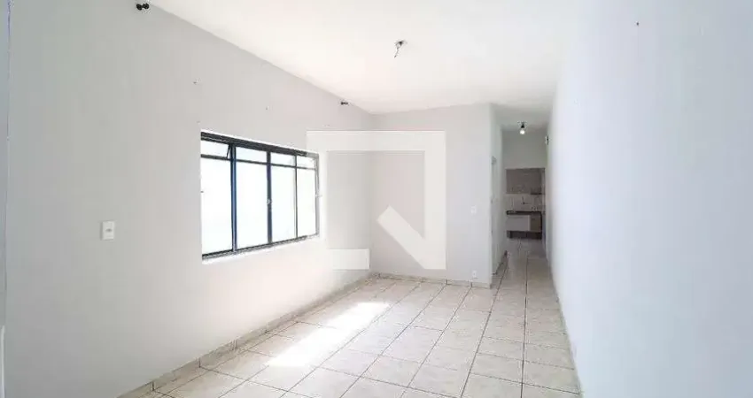 Casa com 3 quartos para alugar na Rua Curuçá, Vila Maria, São Paulo