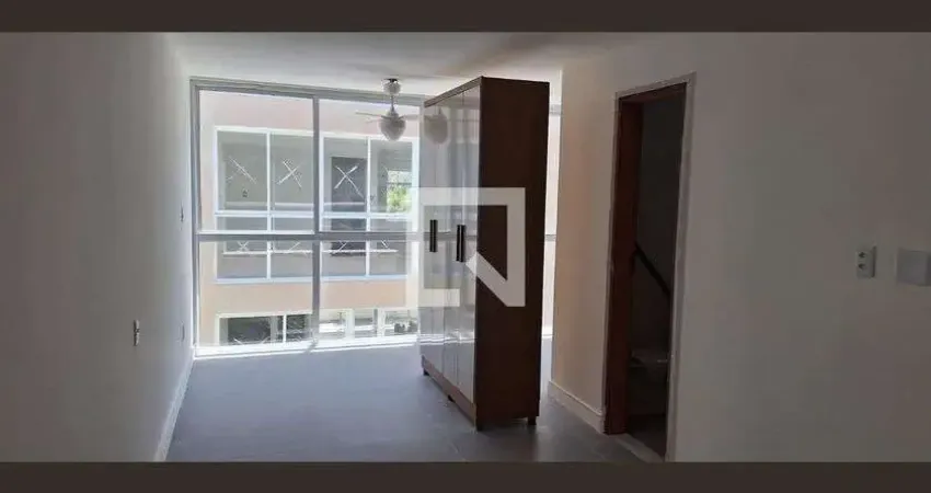 Casa / Sobrado em Condomínio para Aluguel - Itapuã, 3 Quartos, 140 m² - Salvador