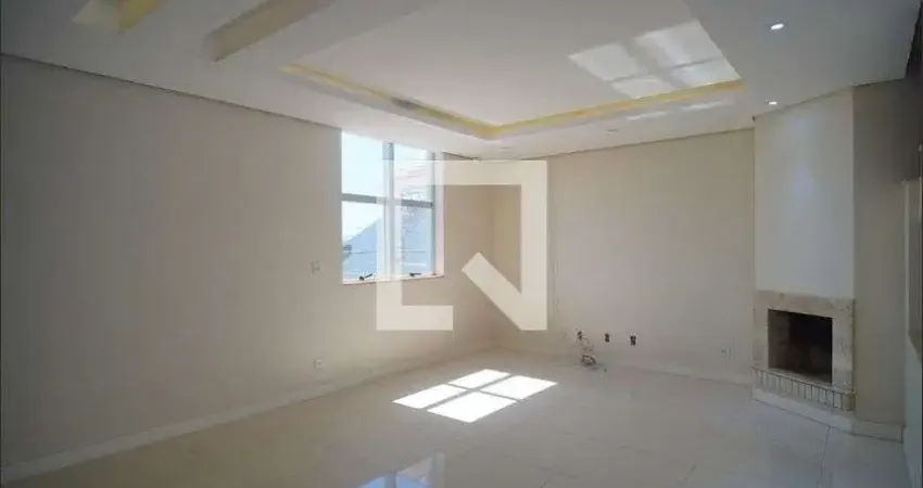 Casa com 3 quartos para alugar na Rua Irmã Helenita, São José, São Leopoldo