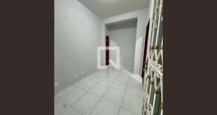 Casa para Aluguel - Campo Grande, 1 Quarto, 40 m² - Rio de Janeiro