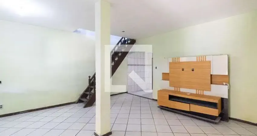 Casa para Aluguel - Campo Grande, 3 Quartos, 225 m² - Rio de Janeiro