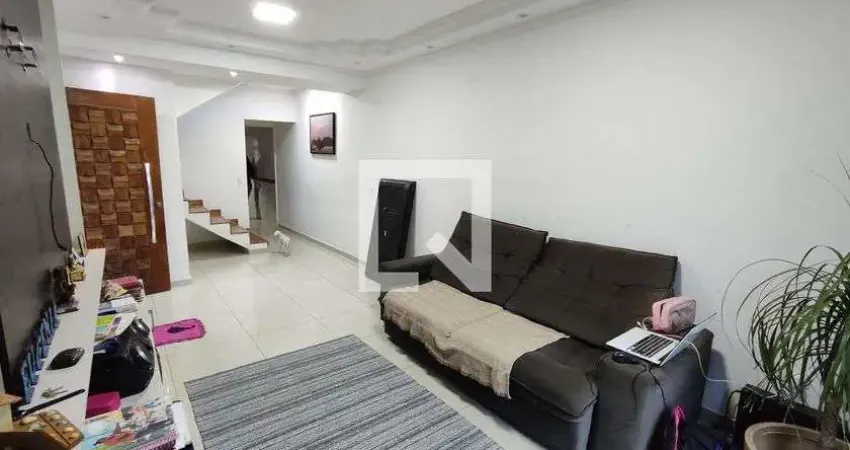 Casa para Aluguel - Santo Antônio Paulista, 3 Quartos, 200 m² - Ferraz de Vasconcelos