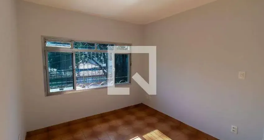 Casa para Aluguel - Jardim Maringá, 3 Quartos, 200 m² - São Paulo