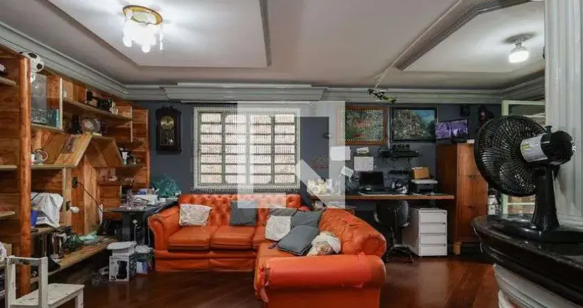 Casa para Aluguel - Jardim Clementino, 3 Quartos, 140 m² - Taboão da Serra