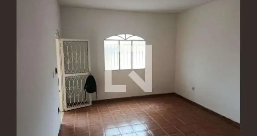 Casa para Aluguel - Guaratiba, 2 Quartos, 120 m² - Rio de Janeiro