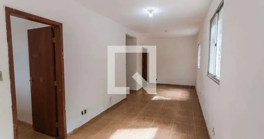 Casa com 2 quartos para alugar na Rua Américo Campolina Rezende, Pirajá, Belo Horizonte