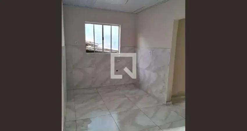 Casa para Aluguel - Raposo Tavares, 1 Quarto, 45 m² - São Paulo